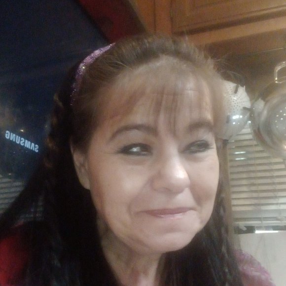 Meet your Posher, Deborah - Picture 4 of 8